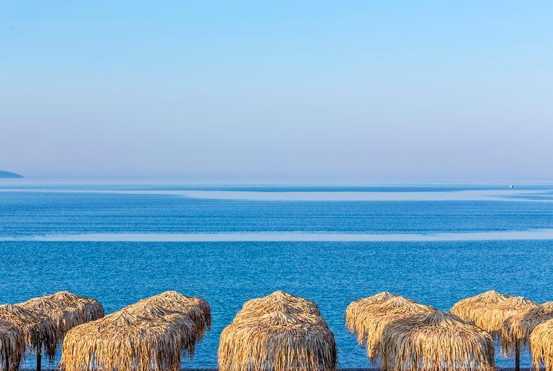Citysea Fusion, Elegant Gem Minutes From The Apartment Kalamata