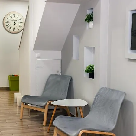 Citysea Fusion, Elegant Gem Minutes From The Beach Kalamata Exterior photo